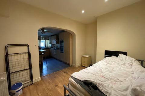 31 Burton Road, Dudley, DY1 3TB