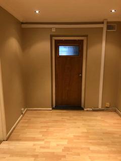 4 bedroom terraced house to rent - New Peachey Lane, Uxbridge