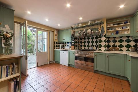 28 Furlong Road, London, N7 8LS