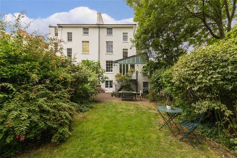 28 Furlong Road, London, N7 8LS