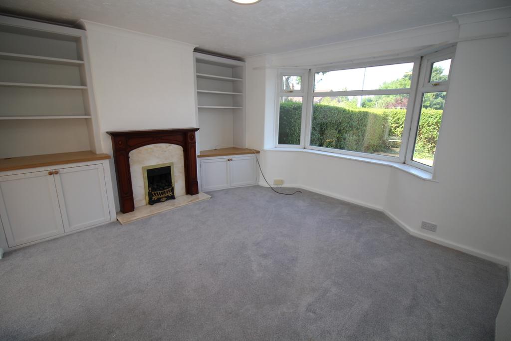 Bent Lanes, Urmston, Manchester, M41 3 bed semidetached house £1,400