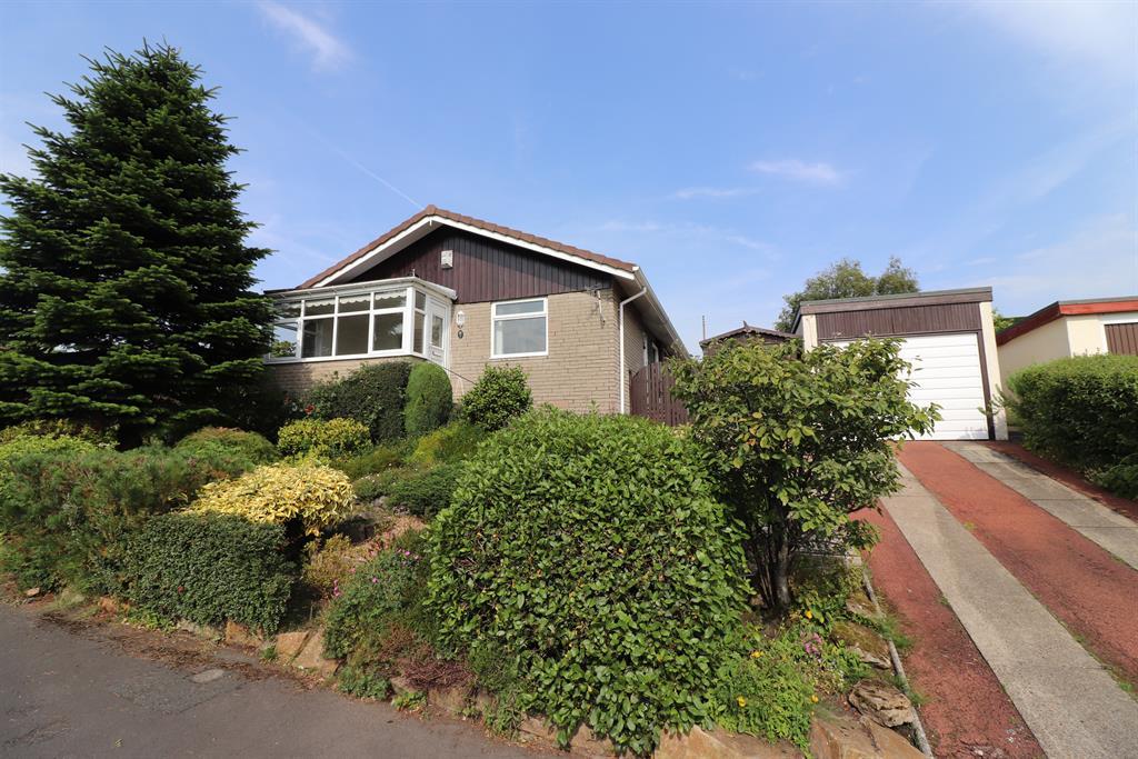 Peregrine Drive, Darwen, BB3 0JL 3 bed detached bungalow £995 pcm (£
