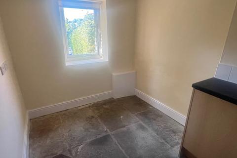 2 bedroom semi-detached house to rent, Hallas Road, Kirkburton HD8