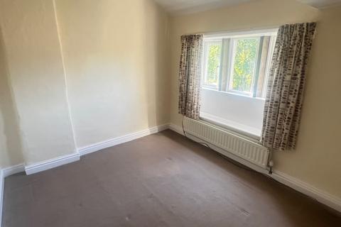 2 bedroom semi-detached house to rent, Hallas Road, Kirkburton HD8