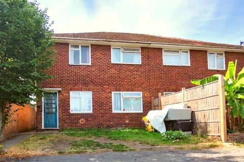 8 Haven Close, Hayes, UB4 8AW