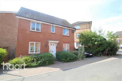 3 bedroom detached house to rent, Caddow Road