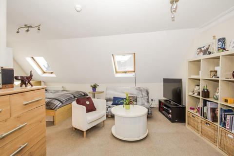 Studio for sale, Knights Hill, West Norwood, London, SE27