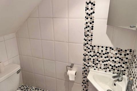 1 bedroom ground floor flat to rent, Ground Floor Flat, 4 St Albans Road Brynmill Swansea
