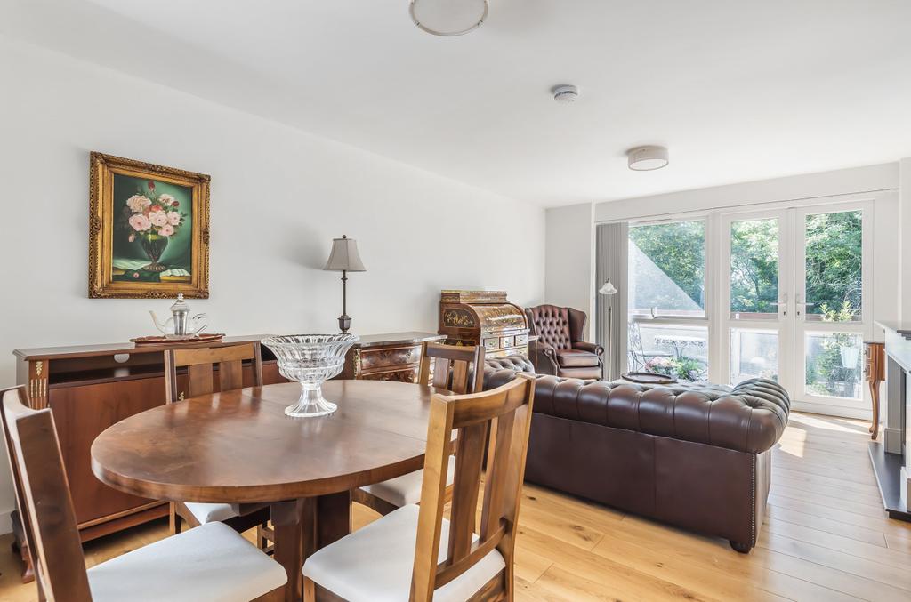 Jameson Lodge, 58 Shepherds Hill, Highgate, N6 2 bed apartment £2,335