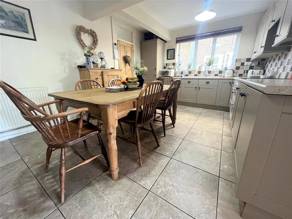 Peel Road, Gosport, Hampshire, PO12 3 bed semidetached house £395,000