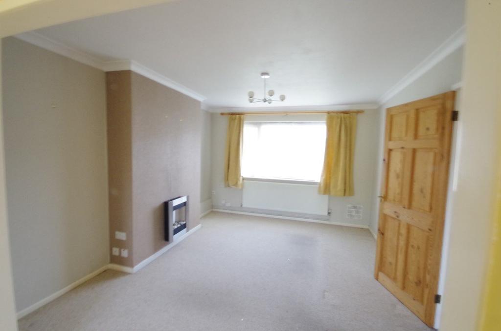 Falcon Drive, Patchway, Bristol, BS34 3 bed house £1,300 pcm (£300 pw)