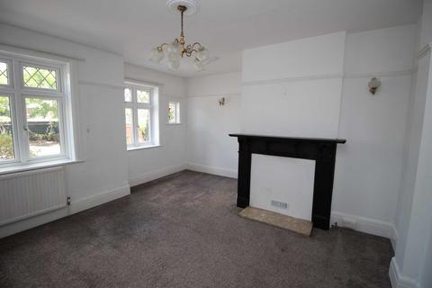 25 Roxwell Road, Chelmsford, CM1 2LY