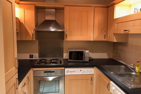 2 bedroom flat to rent, Manor House Drive, Coventry, CV1