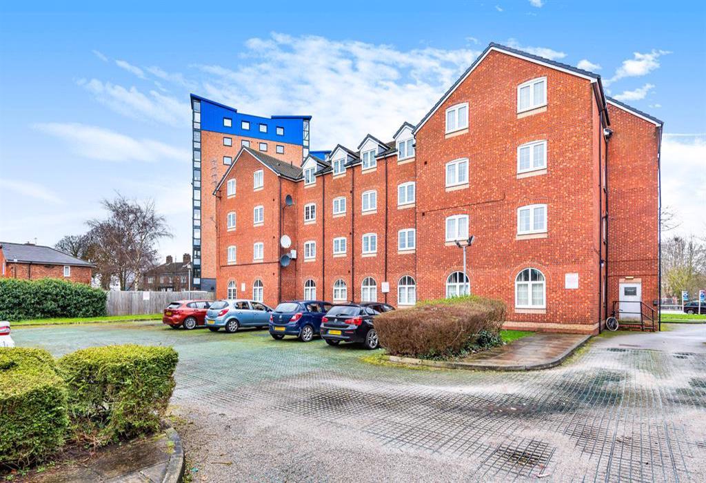 Maranatha Court, 68 Barton Road, Eccles 1 bed flat £625 pcm (£144 pw)