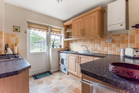 11 Berkeley Road, Thame, OX9 3TQ