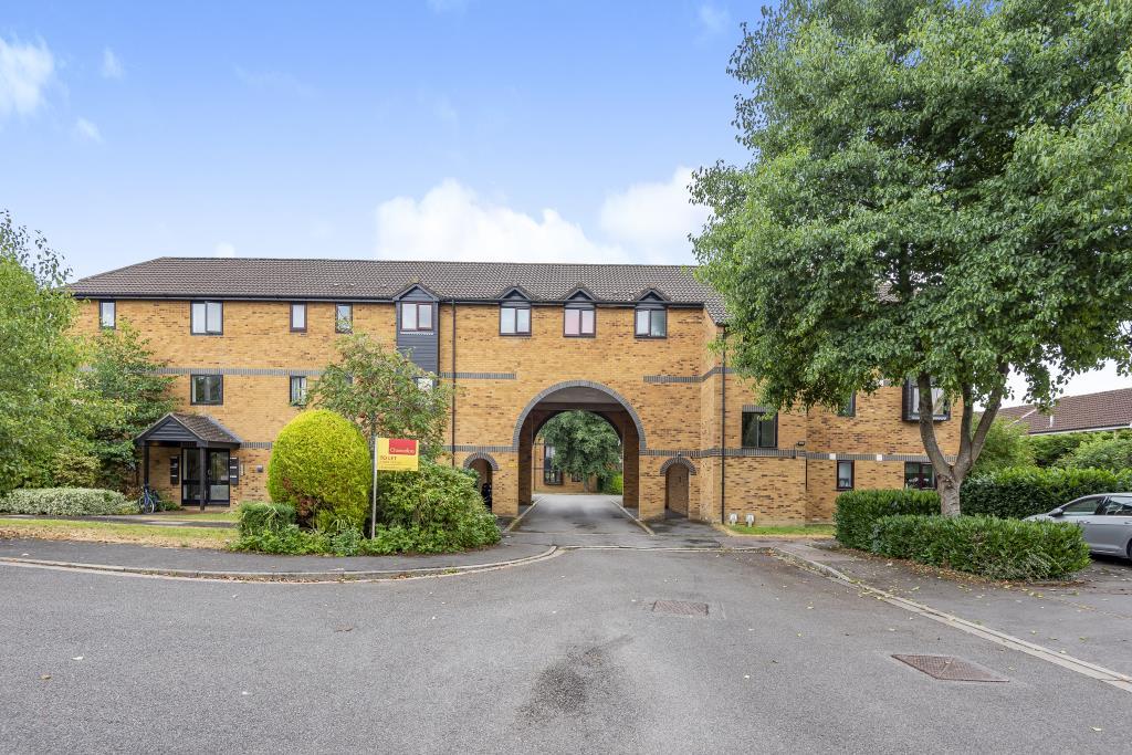 Heron Drive, Bicester, OX26 2 bed apartment £1,150 pcm (£265 pw)