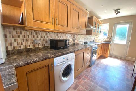 29 Randall Road, Northampton, NN2 7DG