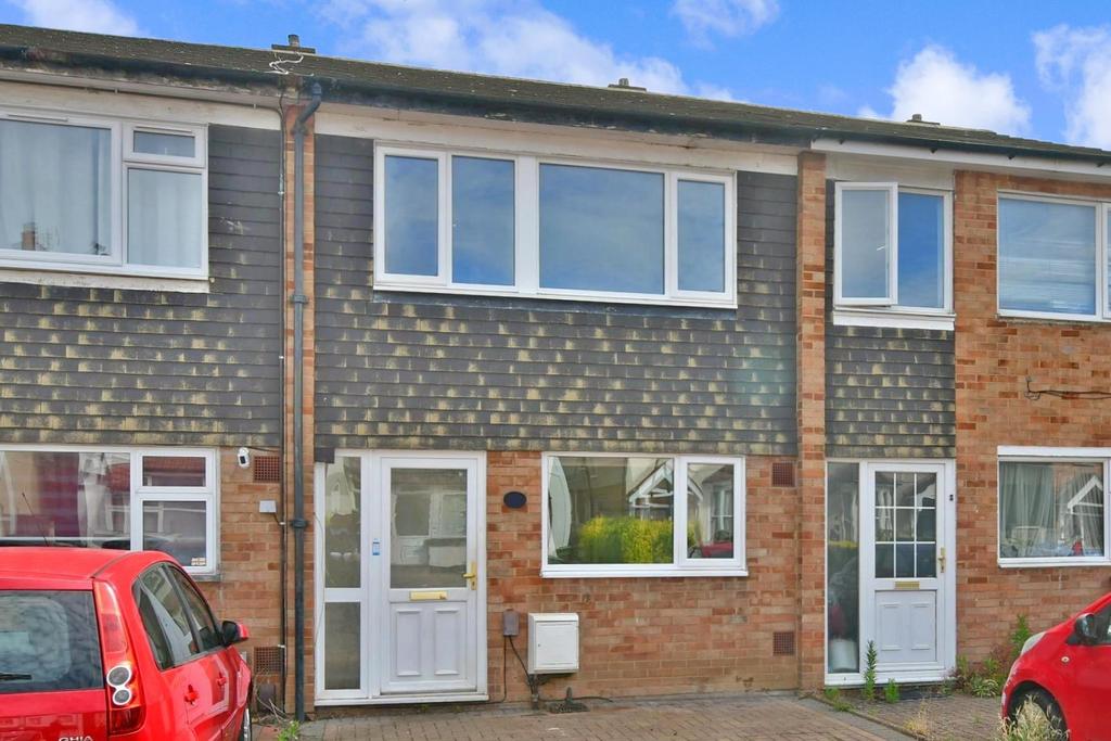 St. James Avenue, Sutton, Surrey 3 bed terraced house £475,000