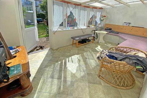 29 Cowick Road, Exeter, EX2 9BE