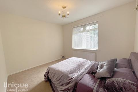 3 bedroom bungalow for sale - Swallow Close,  Thornton-Cleveleys, FY5