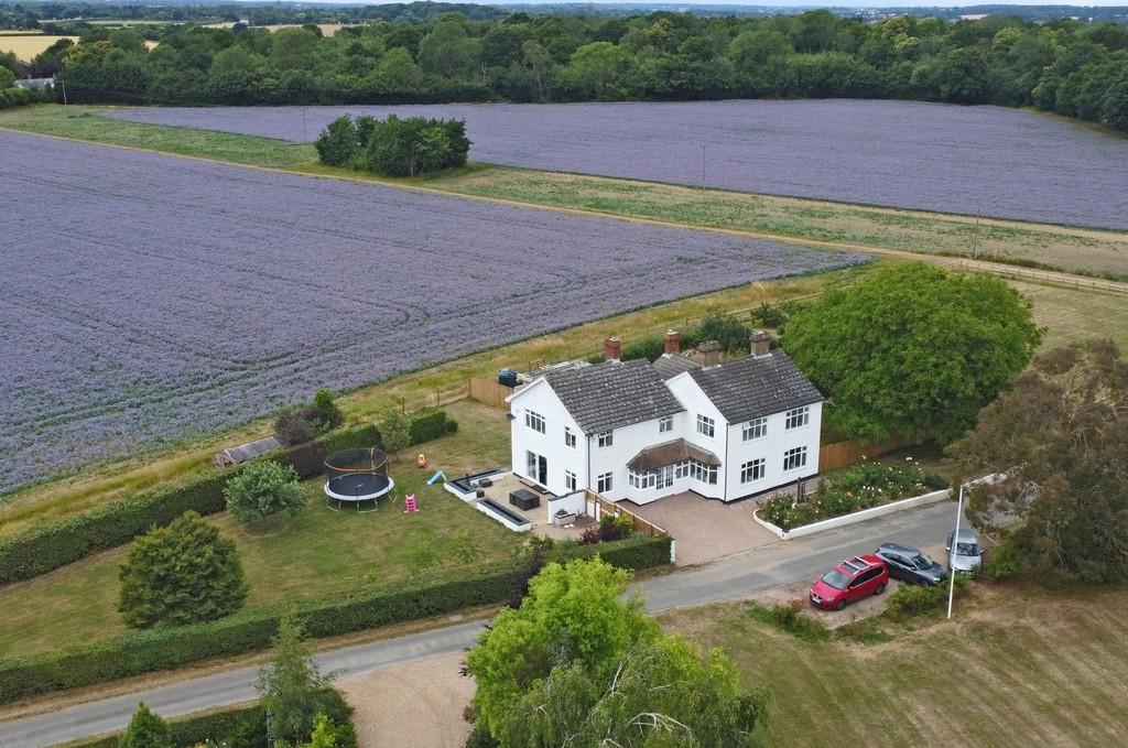 Earls Colne Fenn Wright Signature 5 bed detached house £900,000