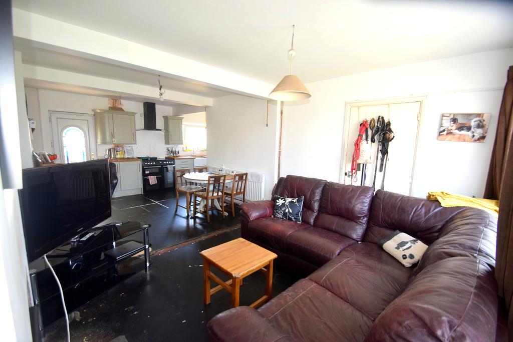 14 HeolYMynydd, Sarn, Bridgend, Bridgend County Borough, CF32 9UH 3