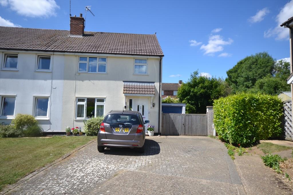 De Vigier Avenue, Saffron Walden 3 bed semidetached house £385,000