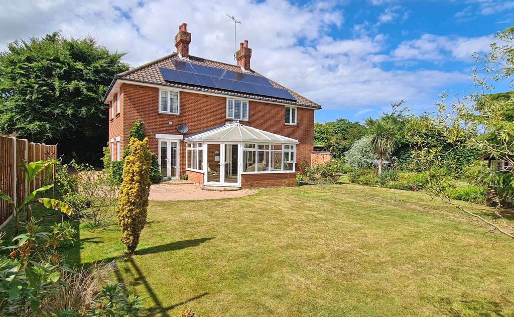 Happisburgh Road, North Walsham 4 bed detached house £550,000
