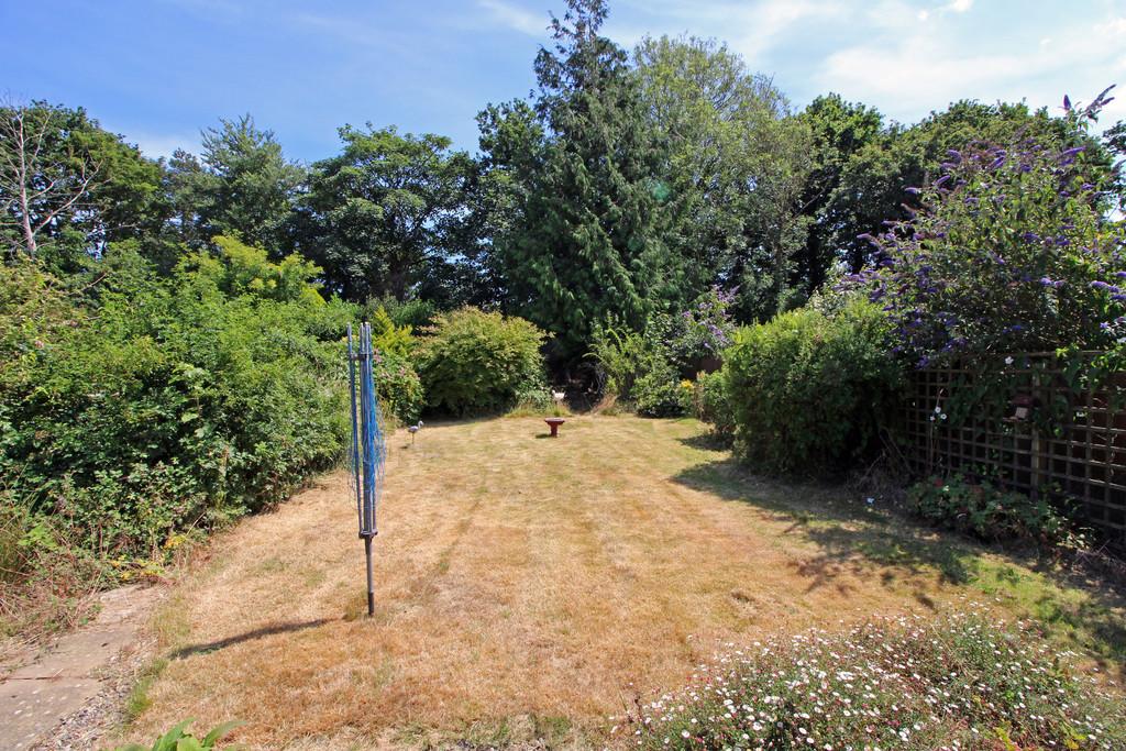 Bradfield Close, North Walsham 2 bed detached bungalow £285,000