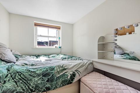 1 bedroom ground floor maisonette for sale - High Path Road, Guildford