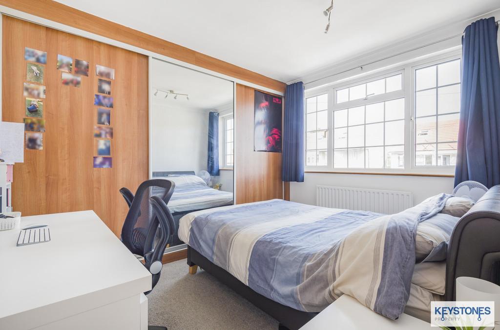 2nd bedroom
