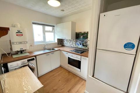 1 bedroom flat to rent, Whitelands Road, Hp12