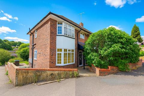 Whitelands Road, Hp12