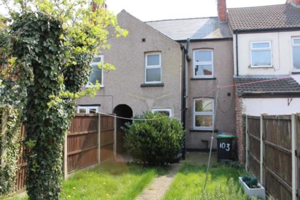 Mansfield Road, Sutton In Ashfield 3 bed terraced house £600 pcm (£