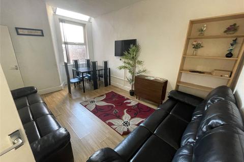 4 bedroom terraced house to rent, Whitby Road, Fallowfield, M14