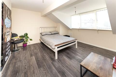 4 bedroom terraced house for sale - Bradford Road, Shipley