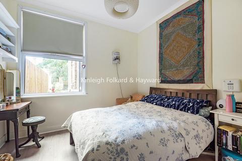 27 Theodore Road, London, SE13 6HT
