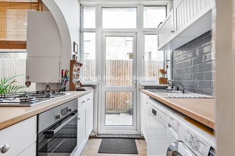 27 Theodore Road, London, SE13 6HT