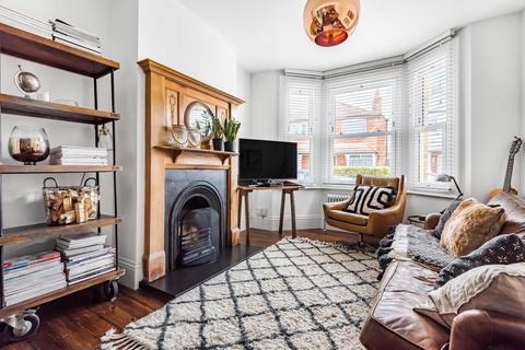 27 Canon Road, Bromley, BR1 2SJ