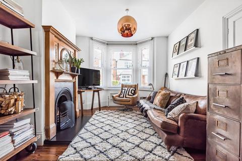 27 Canon Road, Bromley, BR1 2SJ