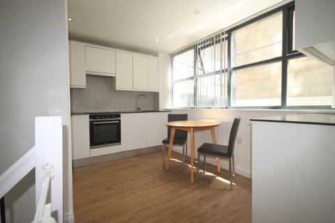 2 bedroom flat to rent - Albion House, 64a Vicar Lane, Bradford