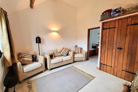 4 bedroom end of terrace house for sale - Yarpole, Leominster, Herefordshire, HR6 0BB