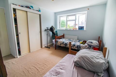 19 Appleford Road, Reading, RG30 3NX