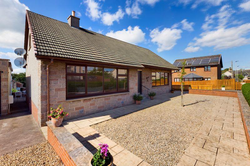 Douglas Street, Carluke 5 bed detached villa for sale £339,995