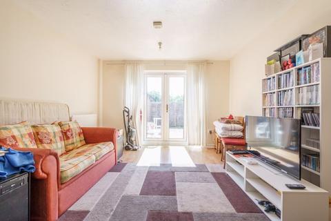 2 bedroom end of terrace house for sale - Roman Way, Bicester