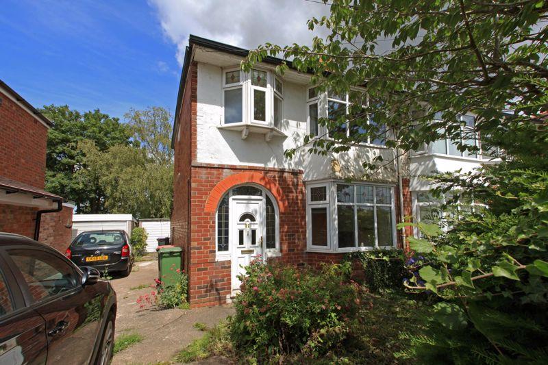 Roseway, Wellington 3 bed semidetached house £180,000