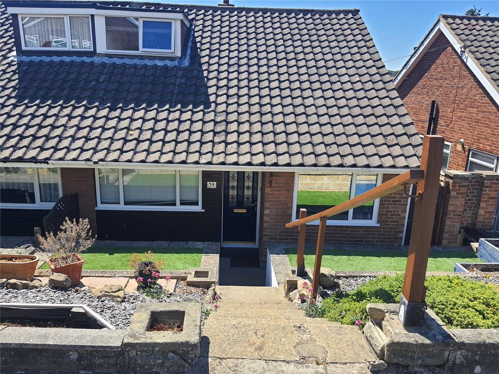 Biddenden Way, Istead Rise, Gravesend 3 bed semidetached house £