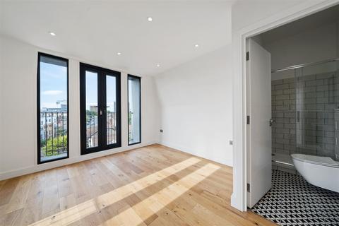 3 bedroom apartment for sale - Uxbridge Road, West Ealing W13