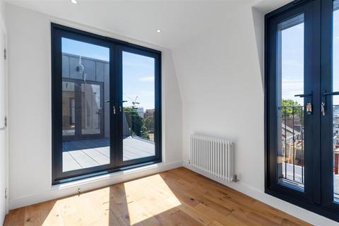 3 bedroom apartment for sale - Uxbridge Road, West Ealing W13