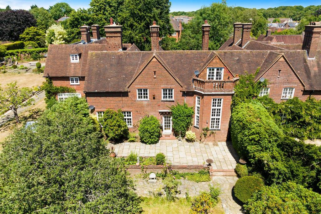 REDHOLM COURT- (7).jpg